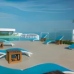 Cerca Al Aeropuerto Y Mar