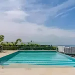 Cerca Al Aeropuerto Y Mar